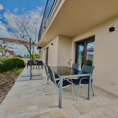 Villa Azur - Panoramic Escape Balatonalmádi